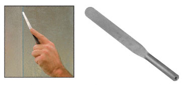 C.R. Laurence CRL 7-3/4 x 3/4&quot; All Stainless Steel Spatula | AB9584