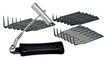 CRL-Automotive CRL Contoured Push Button Cold Knife Kit with 18 Assorted Blades | RZ5K1T