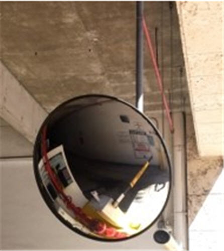 18&quot; Polycarbonate Outdoor Convex Mirror with Plastic Back and Single Telescoping Bracket | SCVOPC18TPB